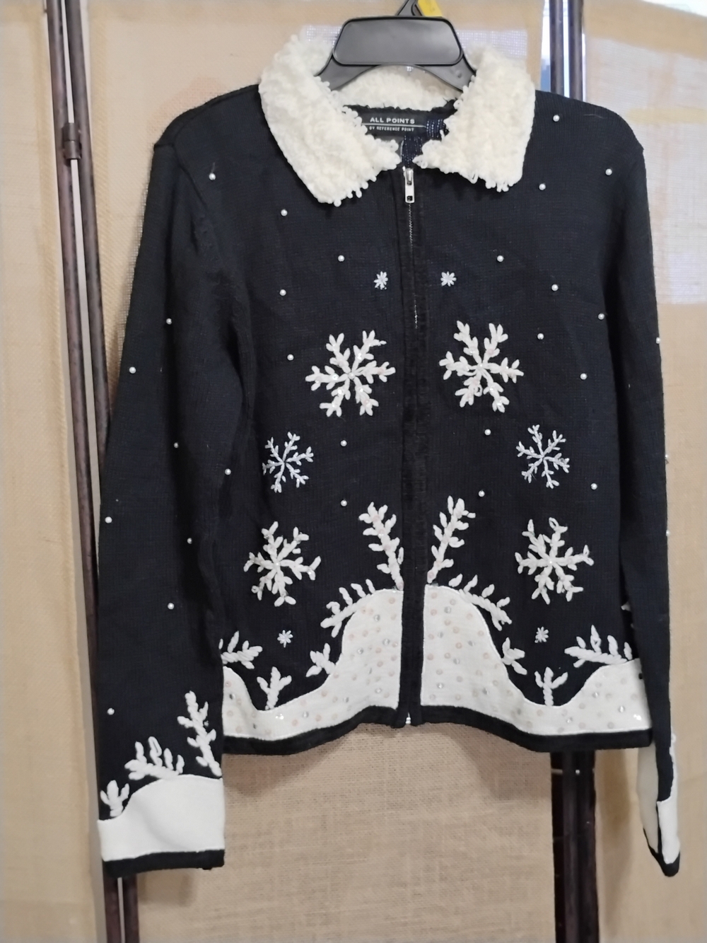 All Points By Reference Point Holiday Festive Snowflake Zip Sweater Size L